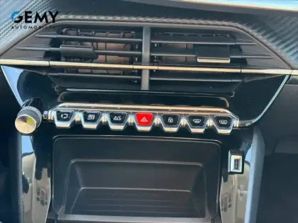 Photo 17 Peugeot 2008  PureTech 100 S&S BVM6