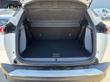 Photo 25 Peugeot 2008  PureTech 100 S&S BVM6