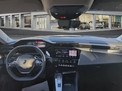 Photo 8 Peugeot 308 Gén. III Ph1 Allure Pack 5