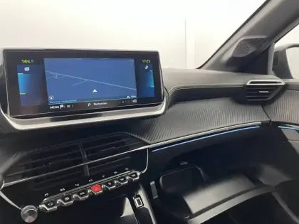 Photo 27 Peugeot 208  Electrique 50 kWh 136ch