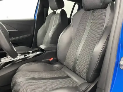 Photo 13 Peugeot 208  Electrique 50 kWh 136ch