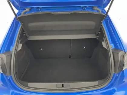 Photo 12 Peugeot 208  Electrique 50 kWh 136ch