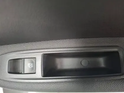 Photo 23 Renault Clio  E-Tech 140 - 21N