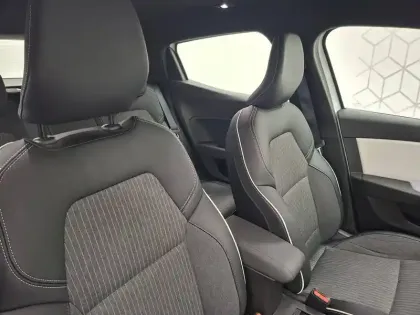 Photo 24 Renault Clio  E-Tech 140 - 21N