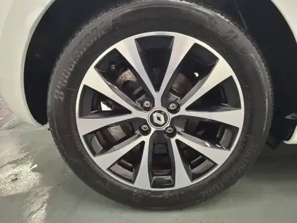 Photo 12 Renault Clio  E-Tech 140 - 21N