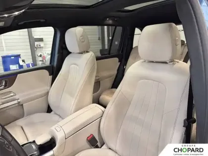 Photo 10 Mercedes GLB  200 d 8G-DCT