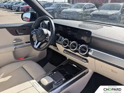 Photo 47 Mercedes GLB  200 d 8G-DCT