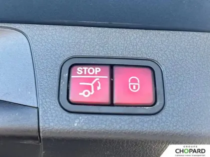 Photo 61 Mercedes GLB  200 d 8G-DCT