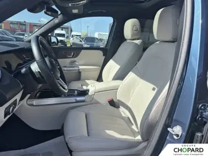 Photo 45 Mercedes GLB  200 d 8G-DCT