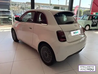 Photo 6 Fiat 500  3+1 e 95 ch