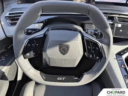 Photo 15 Peugeot 5008  Hybrid 145 ch e-DCS6