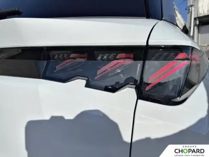 Photo 10 Peugeot 5008  Hybrid 145 ch e-DCS6