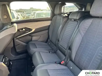 Photo 26 Peugeot 5008  Hybrid 145 ch e-DCS6