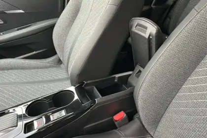 Photo 25 Peugeot 208 Gén. II Ph2 Allure 5