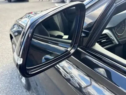 Photo 34 BMW Serie 3 320d 190 ch