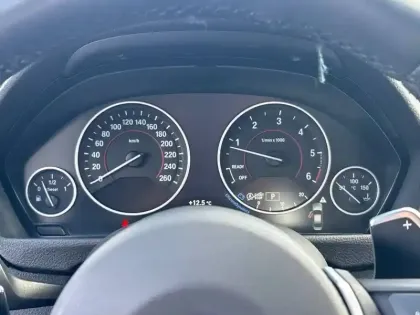 Photo 23 BMW Serie 3 320d 190 ch