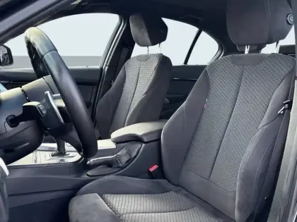 Photo 48 BMW Serie 3 320d 190 ch