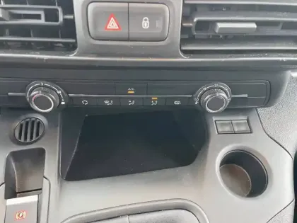 Photo 48 Opel Combo Gén. IV Ph2 Base 4