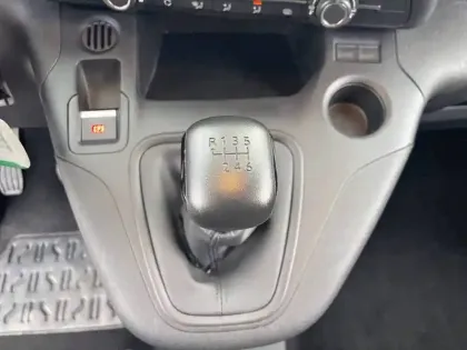 Photo 47 Opel Combo Gén. IV Ph2 Base 4