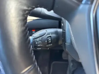 Photo 17 Peugeot 208  Electrique 50 kWh 136ch