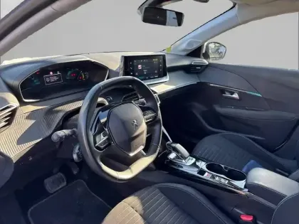 Photo 7 Peugeot 208  Electrique 50 kWh 136ch
