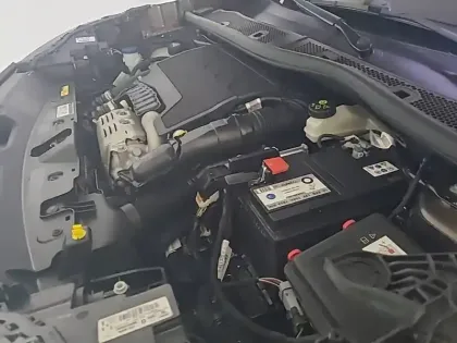 Photo 35 Peugeot 2008 Gén. II Ph1 NG Style 5