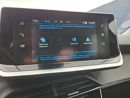 Photo 19 Peugeot 2008  PureTech 130 S&S EAT8