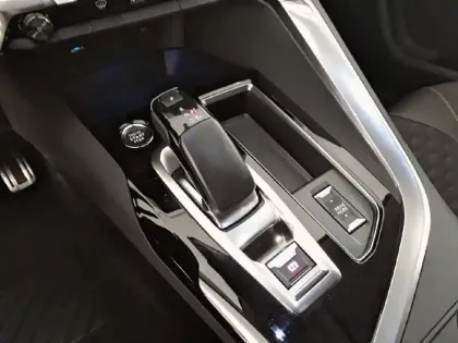 Photo 13 Peugeot 3008 Gén. II Ph2 Roadtrip 5