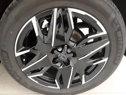 Photo 12 Peugeot 3008  Hybrid 145 e-DCS6