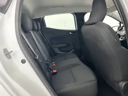 Photo 33 Renault Clio  E-Tech full hybrid 145