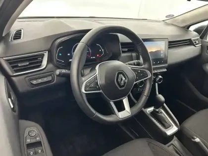 Photo 27 Renault Clio  E-Tech full hybrid 145