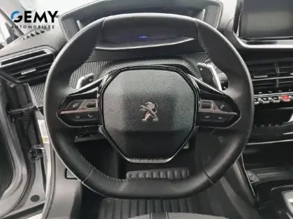 Photo 99 Peugeot 2008  PureTech 130 S&S EAT8