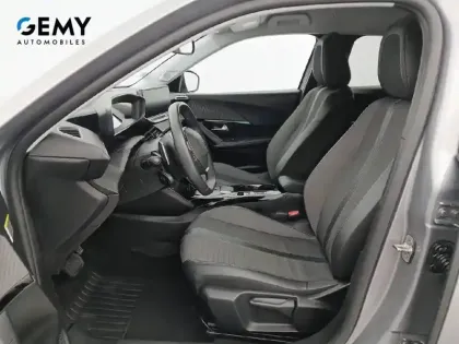 Photo 95 Peugeot 2008  PureTech 130 S&S EAT8