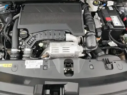 Photo 98 Peugeot 2008  PureTech 130 S&S EAT8