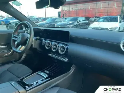 Photo 38 Mercedes Classe A  180 7G-DCT