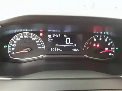 Photo 34 Peugeot 208 Gén. II Ph1 NG Like 5