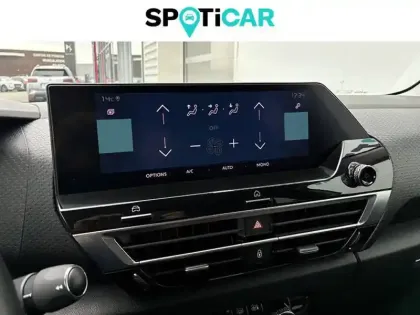 Photo 28 Citroën C4 e- 136 ch Automatique