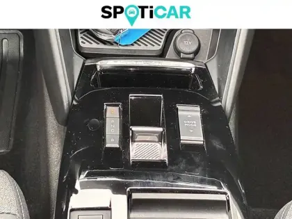 Photo 21 Citroën C4 e- 136 ch Automatique