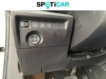 Photo 23 Citroën C4 e- 136 ch Automatique