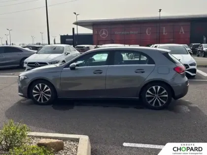 Photo 32 Mercedes Classe A  180 7G-DCT