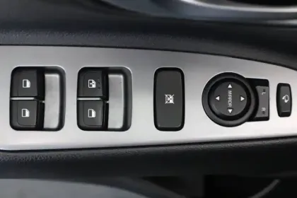 Photo 26 Kia Stonic  1.0 T-GDi 120 ch MHEV DCT7