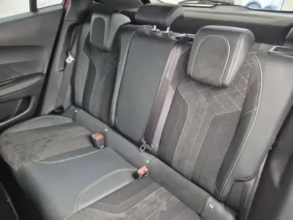 Photo 24 Peugeot 2008 Gén. II Ph1 NG GT Pack 5