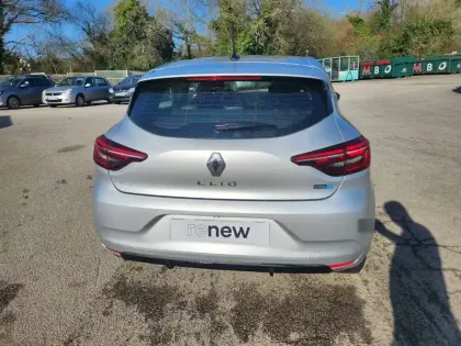 Photo 7 Renault Clio Gén. V (BJA) Ph1 Intens 5