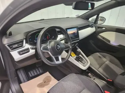 Photo 14 Renault Clio  E-Tech 140 - 21N