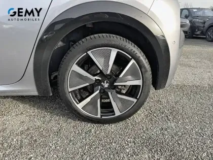 Photo 10 Peugeot 208 Gén. II Ph1 NG GT 5