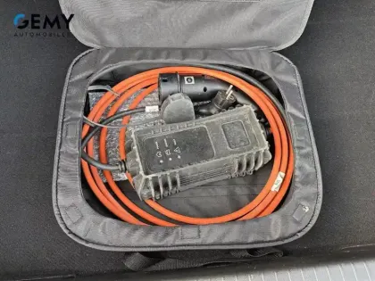 Photo 26 Peugeot 208 Gén. II Ph1 NG GT 5