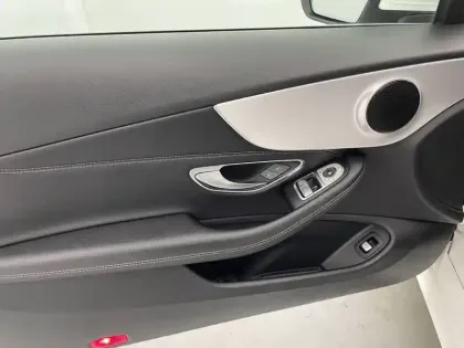 Photo 89 Mercedes Classe C  Coupé 200 9G-Tronic