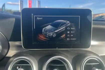 Photo 22 Mercedes Classe C  Coupé 200 9G-Tronic