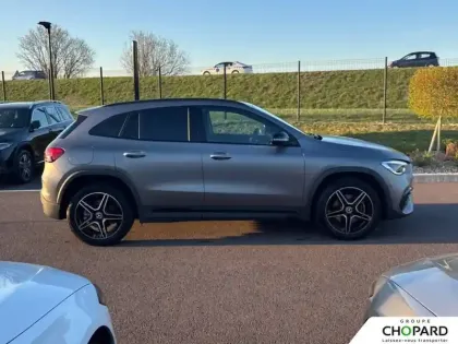 Photo 35 Mercedes GLA  250 e 8G-DCT