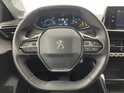 Photo 22 Peugeot 208  Electrique 50 kWh 136ch